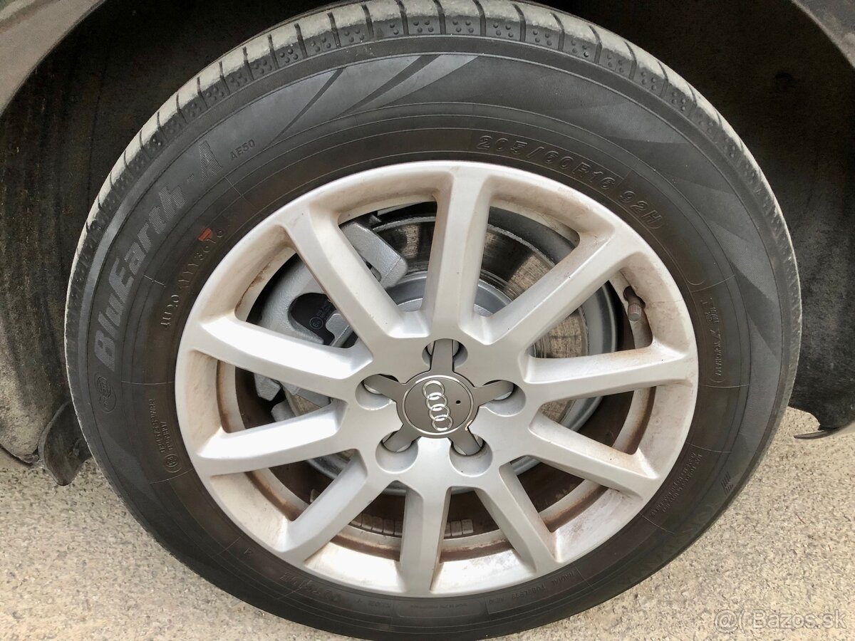 Elektróny Audi 16,obute letné pneu Yokohama 205/60R16