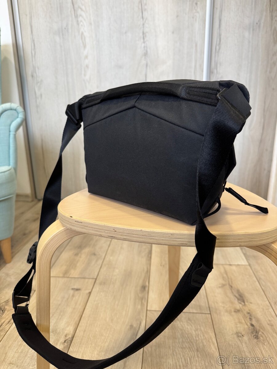 Peakdesign everyday sling 3l čierna
