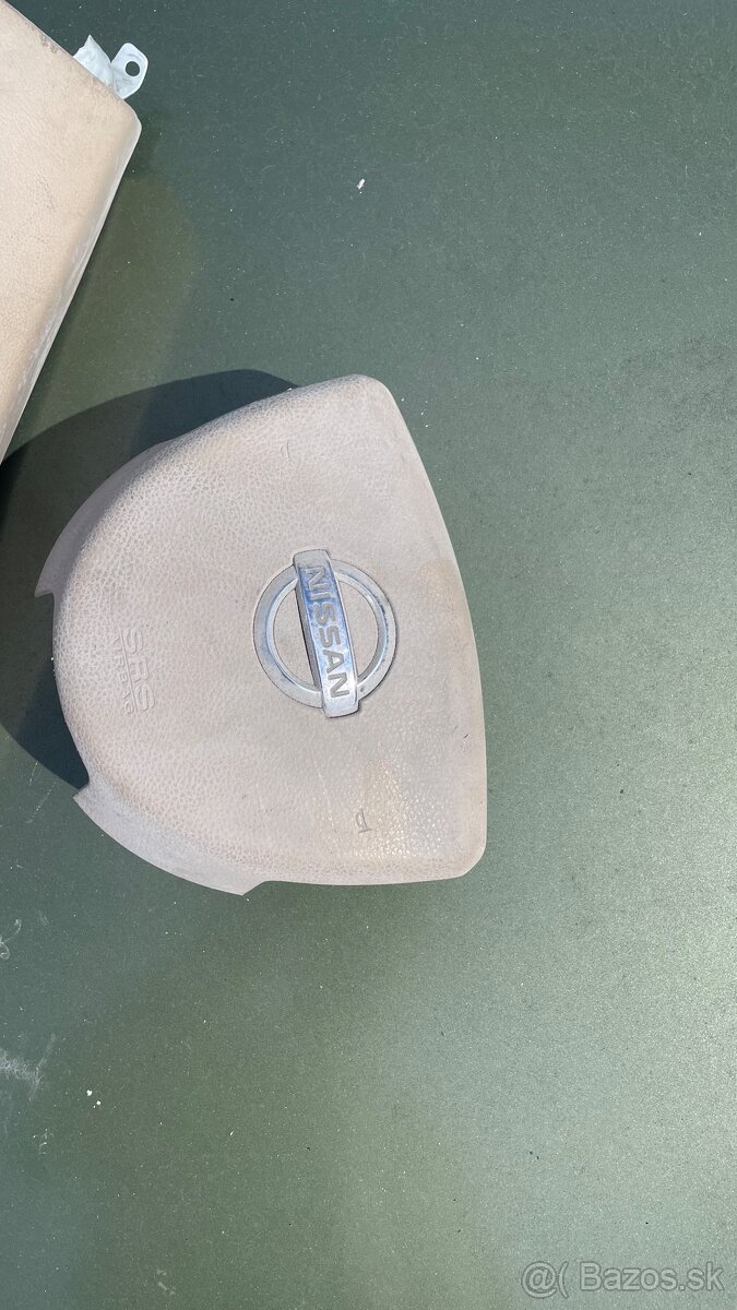 Nissan Murano Airbag