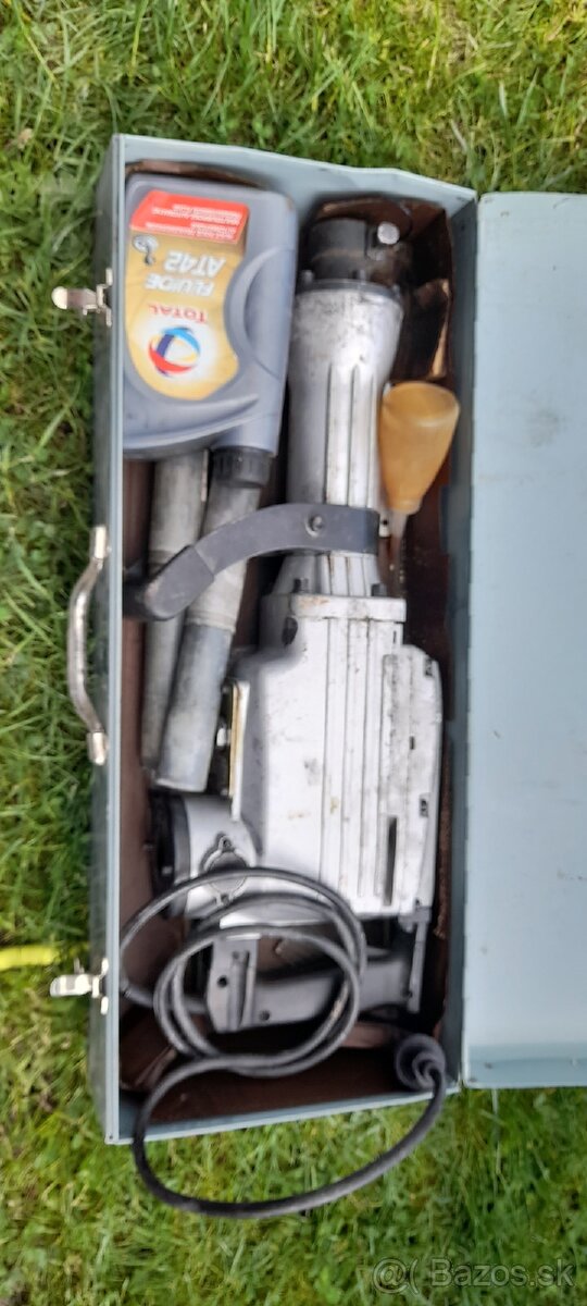 Buracie kladivo 1600W 50J smrdi motor