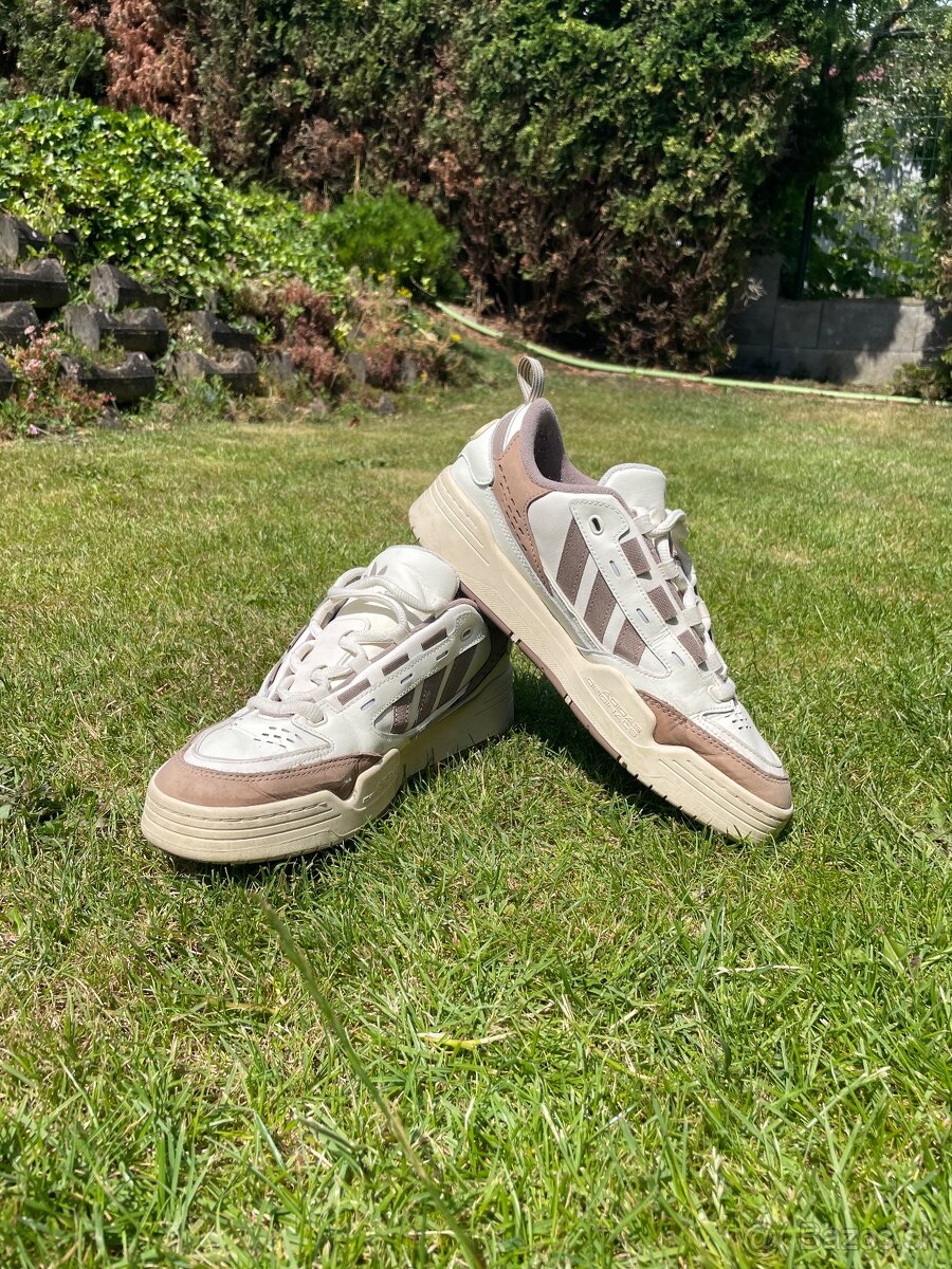Adidas tenisky