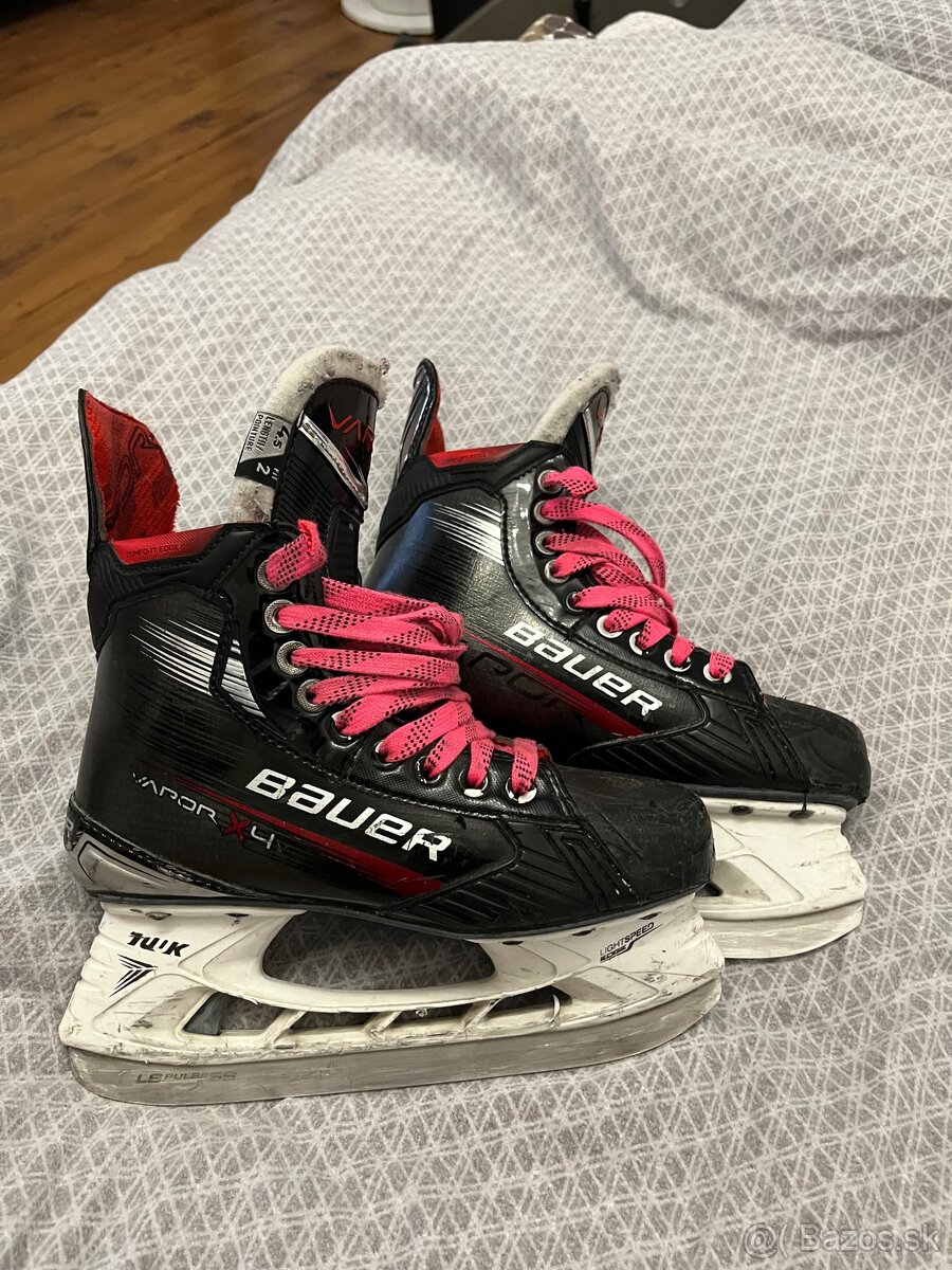 Korčule Bauer vapor X4