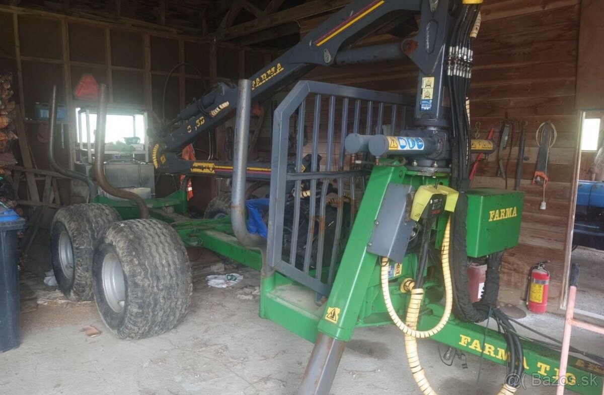 Vyvazecka vyvážecí vlek FARMA 10T ruka 6.3D dálkově ovládána