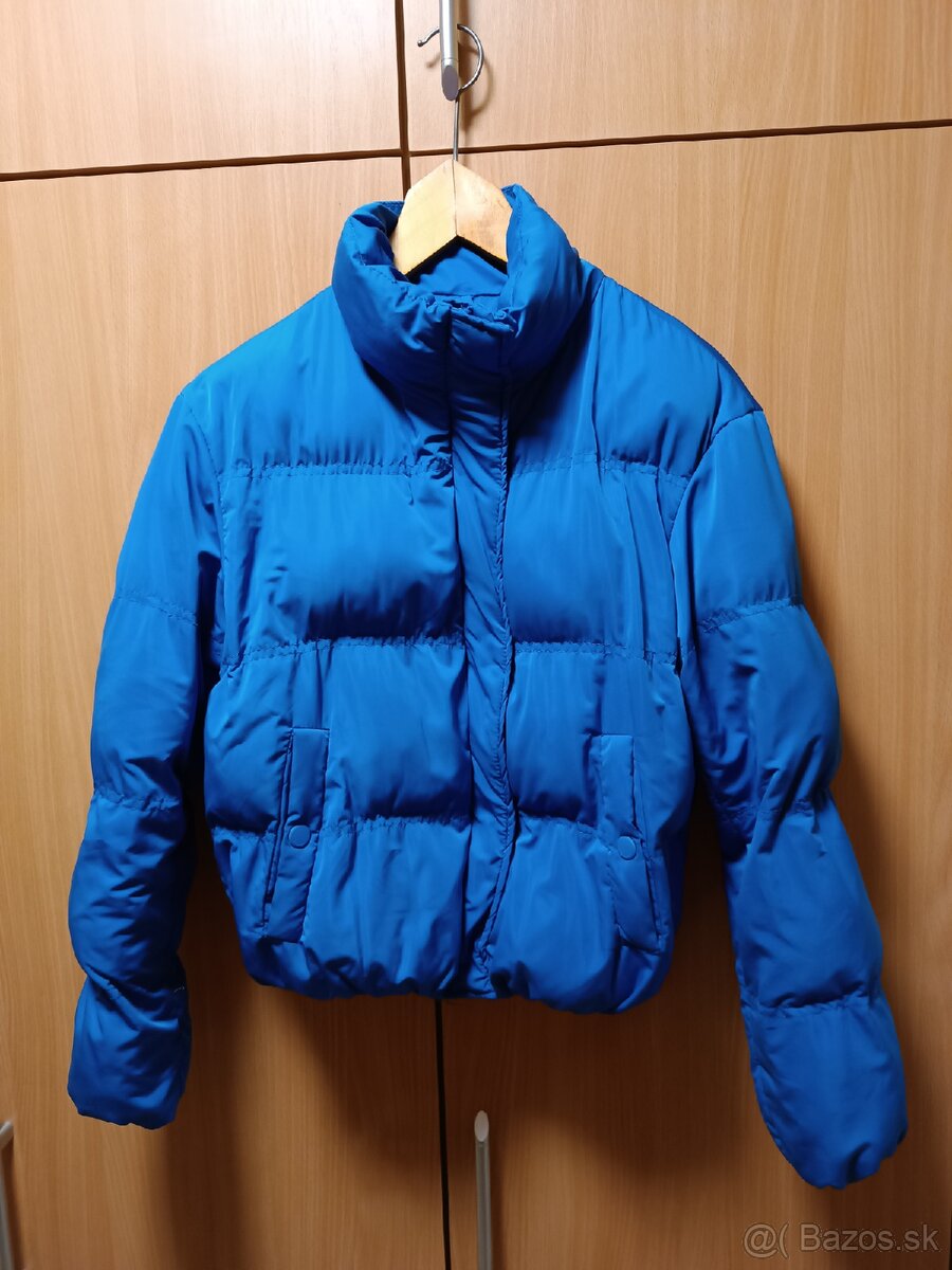 Cropnutá bunda FB SISTER