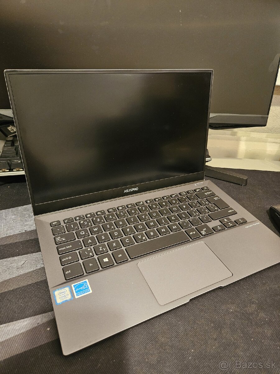 ASUSPRO b9440u na náhradné diely ND i7 7.gen
