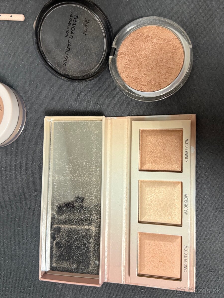 rozjasnovace highlighteri essence trend it up