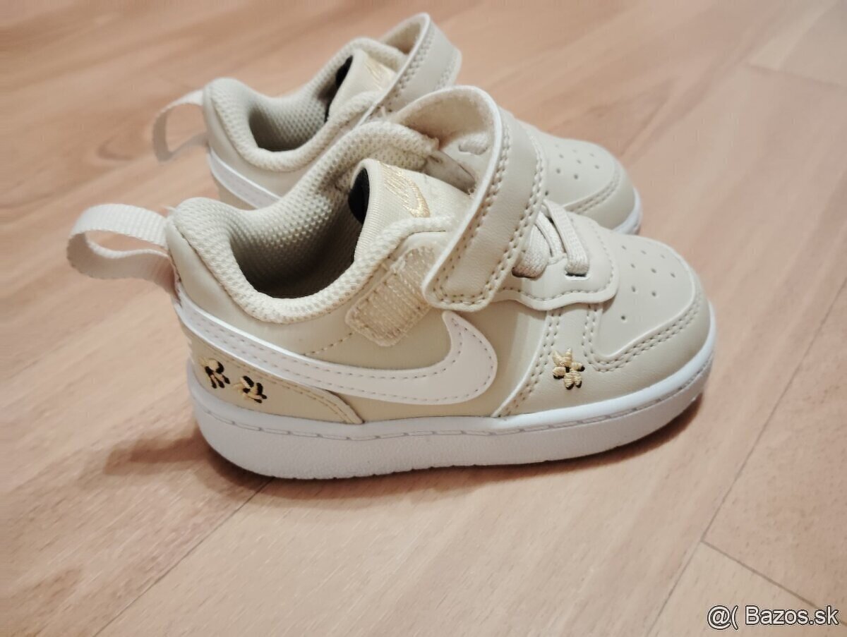 Tenisky Nike veľkosť 21