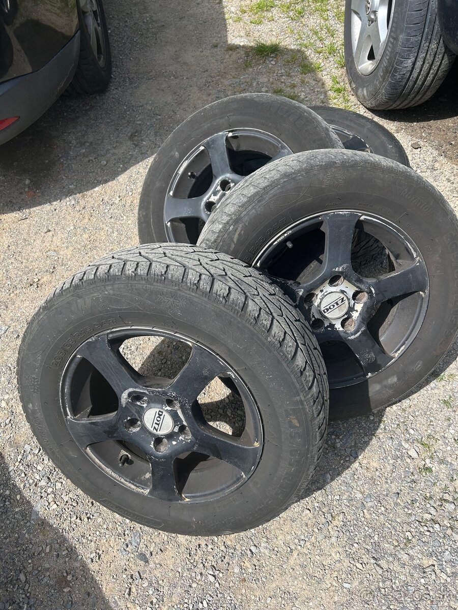 Zimná sada 205/65 R15 Pneumatiky, hliníkové disky
