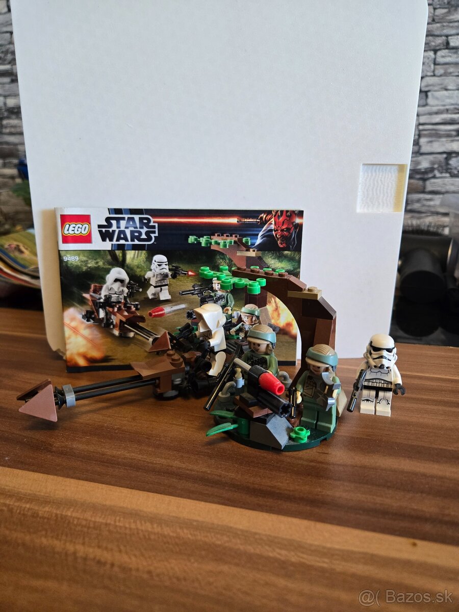 LEGO Star Wars Endor Rebel Trooper & Imperial Trooper Battle