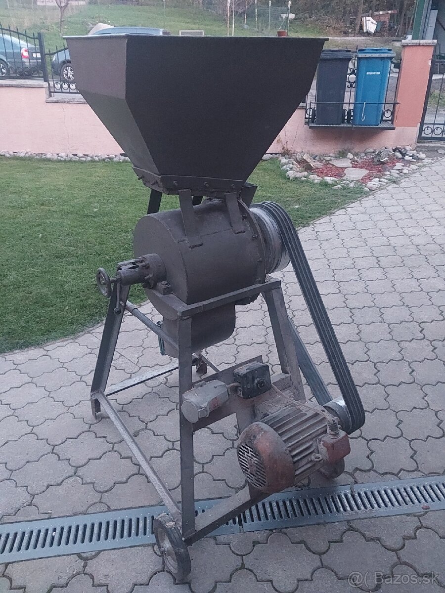 Šrotovník na obilie