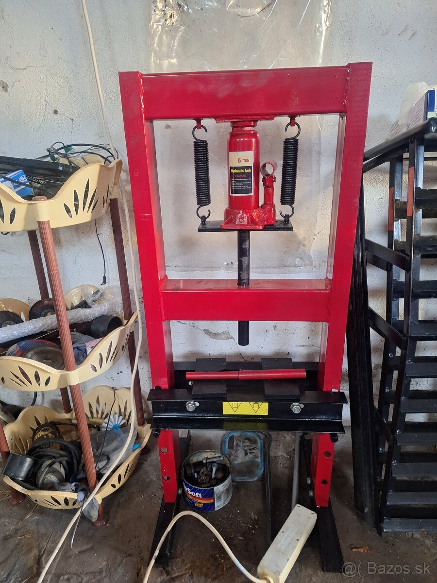 Hydraulicky lis 6t