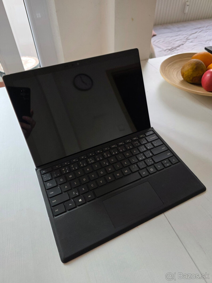 Microsoft Surface Pro 7
