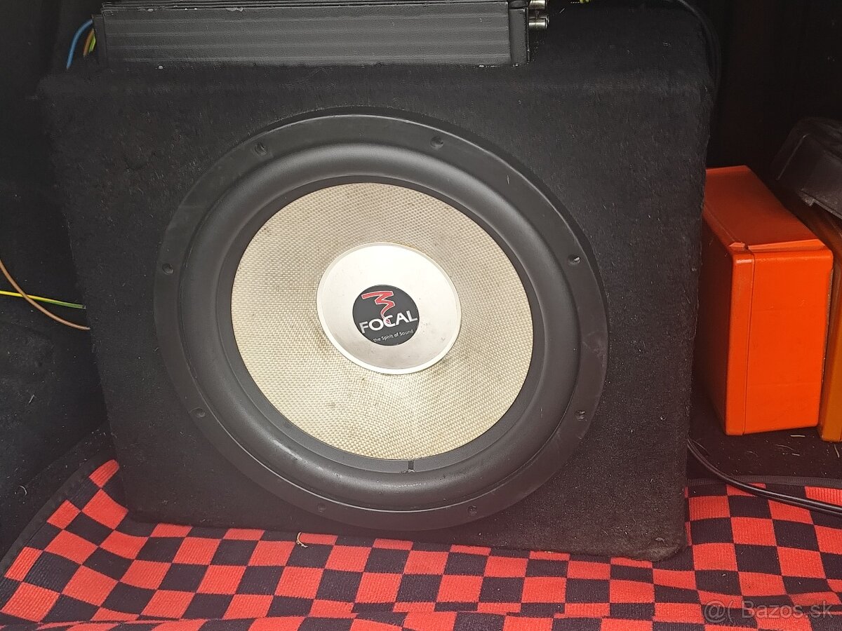 AKTÍVNY SUBWOOFER DO AUTA (JBL,FOCAL)