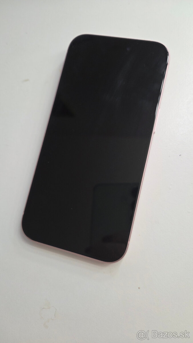 Predám iPhone 15