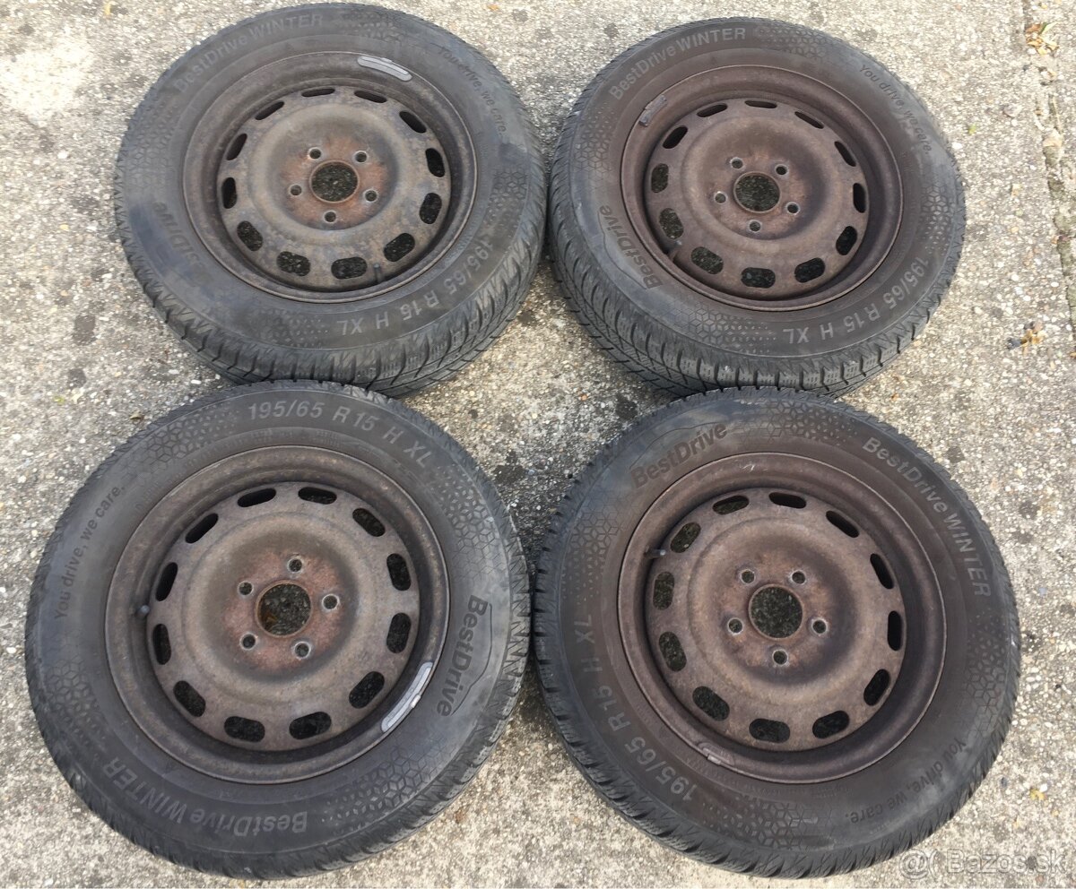 Kia Ceed plechové disky zimne pneu 195/65R15