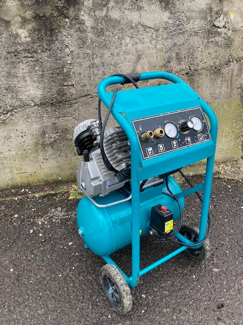 Predám kompresor Aircraft 361/20 E