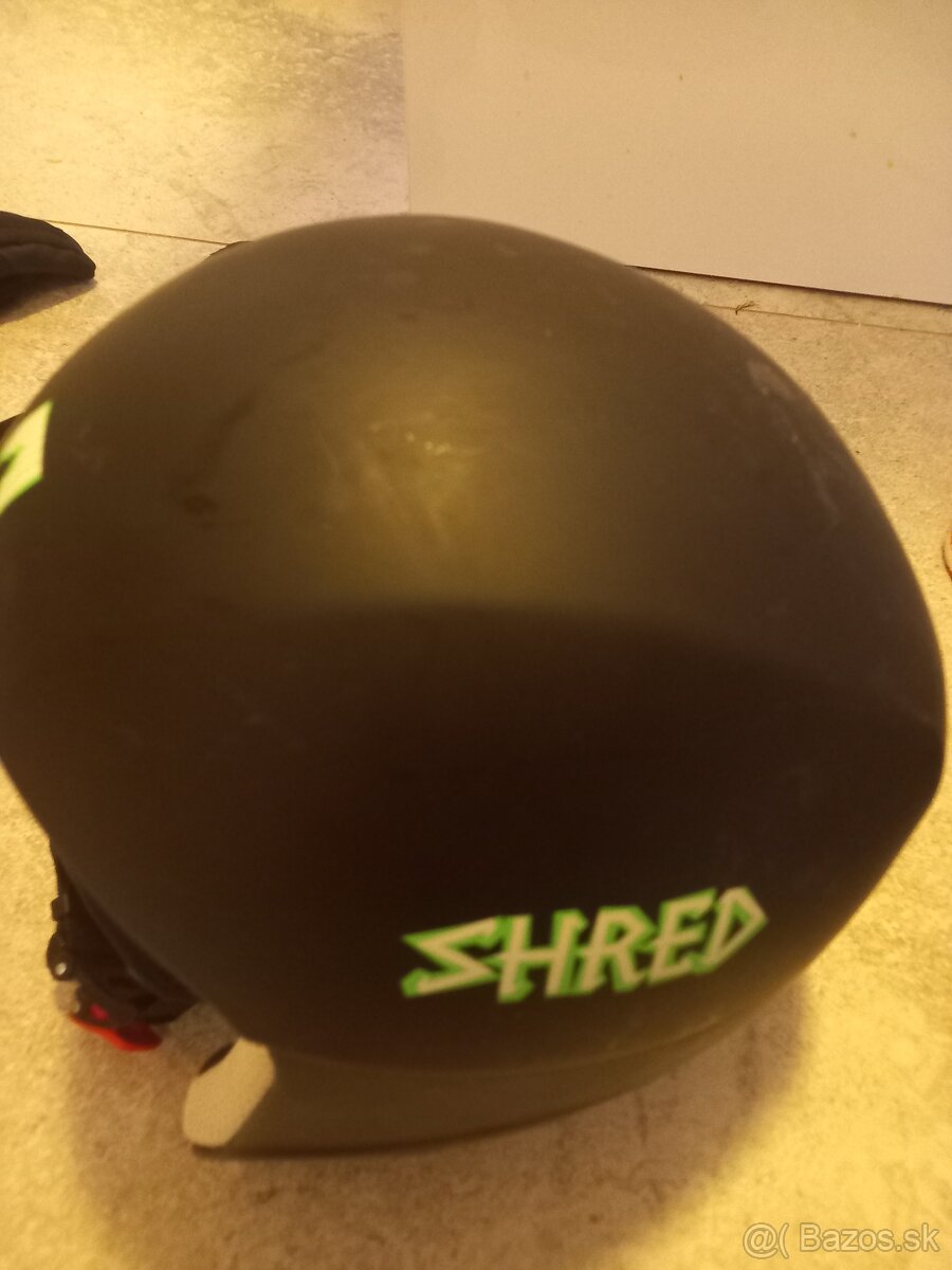 Chlapcenske korcule 35- 38 prilba a rukavice