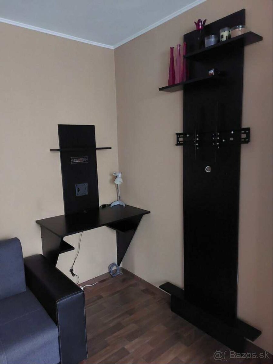 PC stolík + TV stena