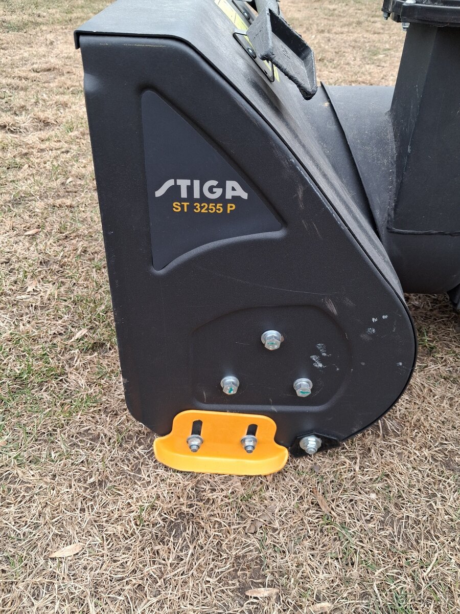 Snezna freza STIGA ST 3255P