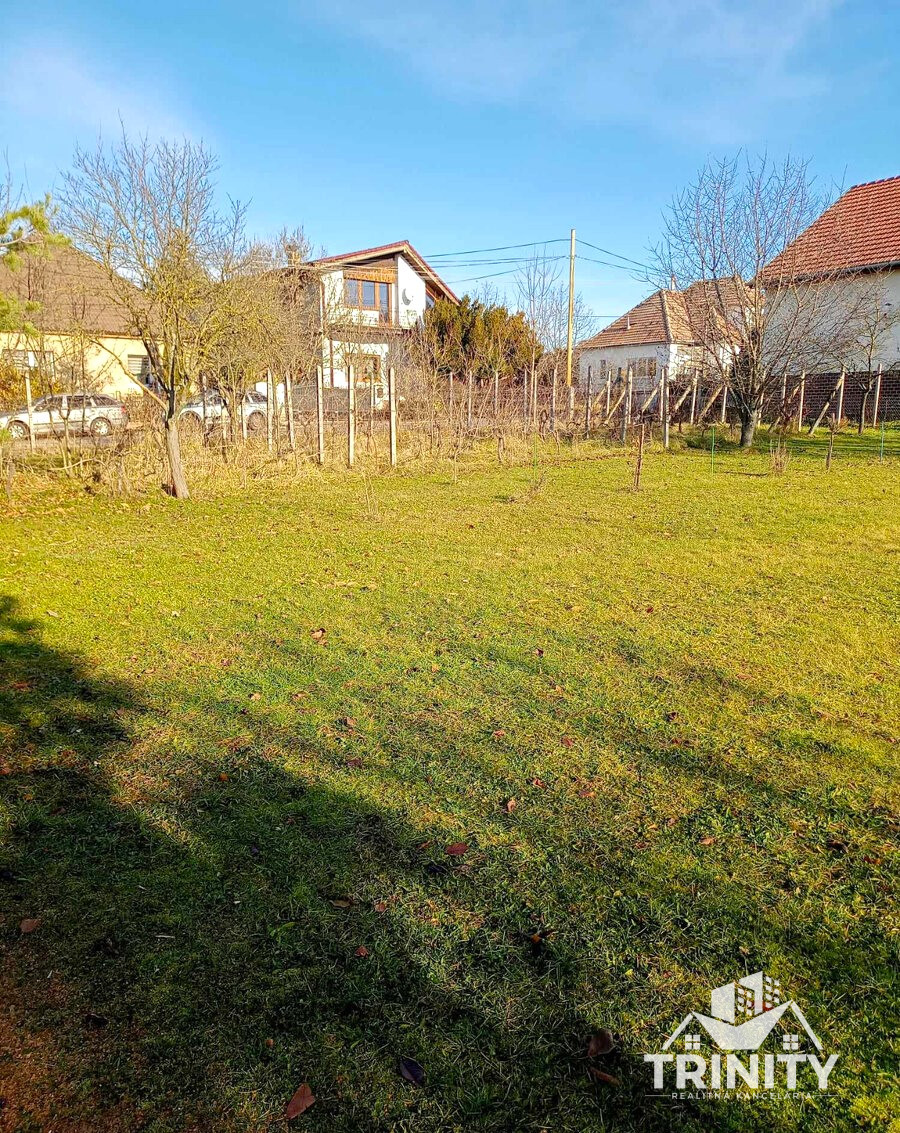 Na predaj stavebný pozemok v obci Černík