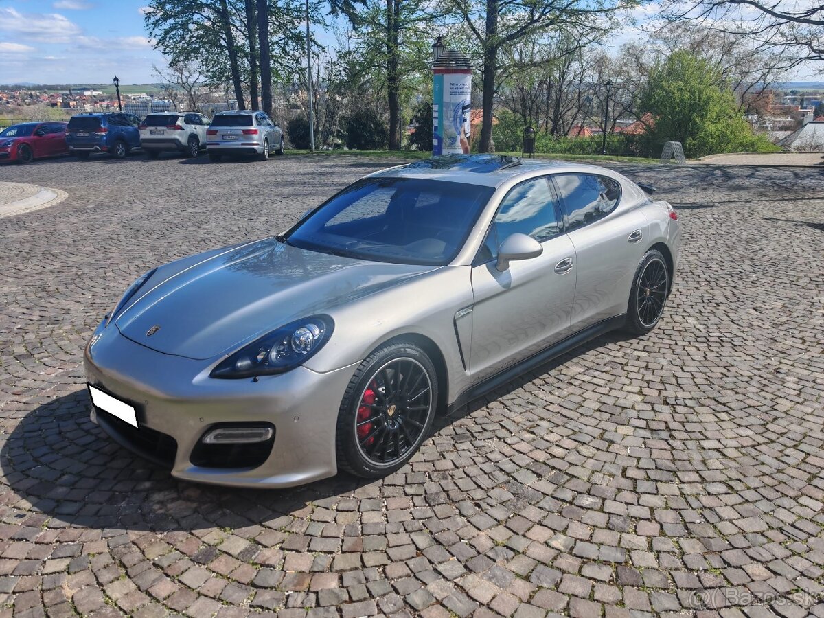 Porsche Panamera GTS