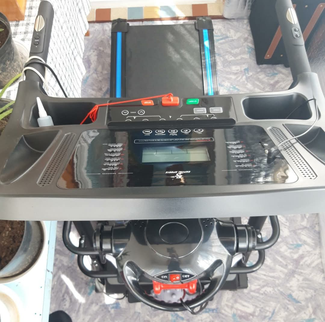 Bežecký pás Capital Sports Pacemaker F120 Pro