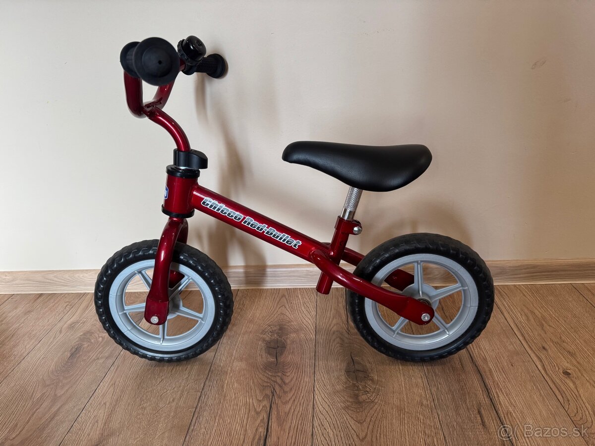 Odrážadlo - CHICCO Red Bullet WS - červené