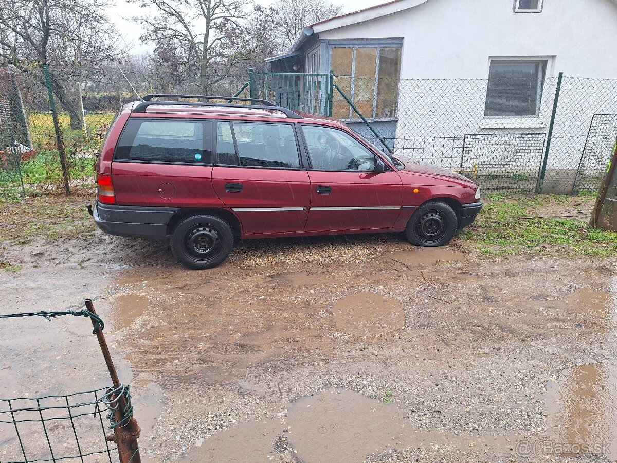 Opel astra