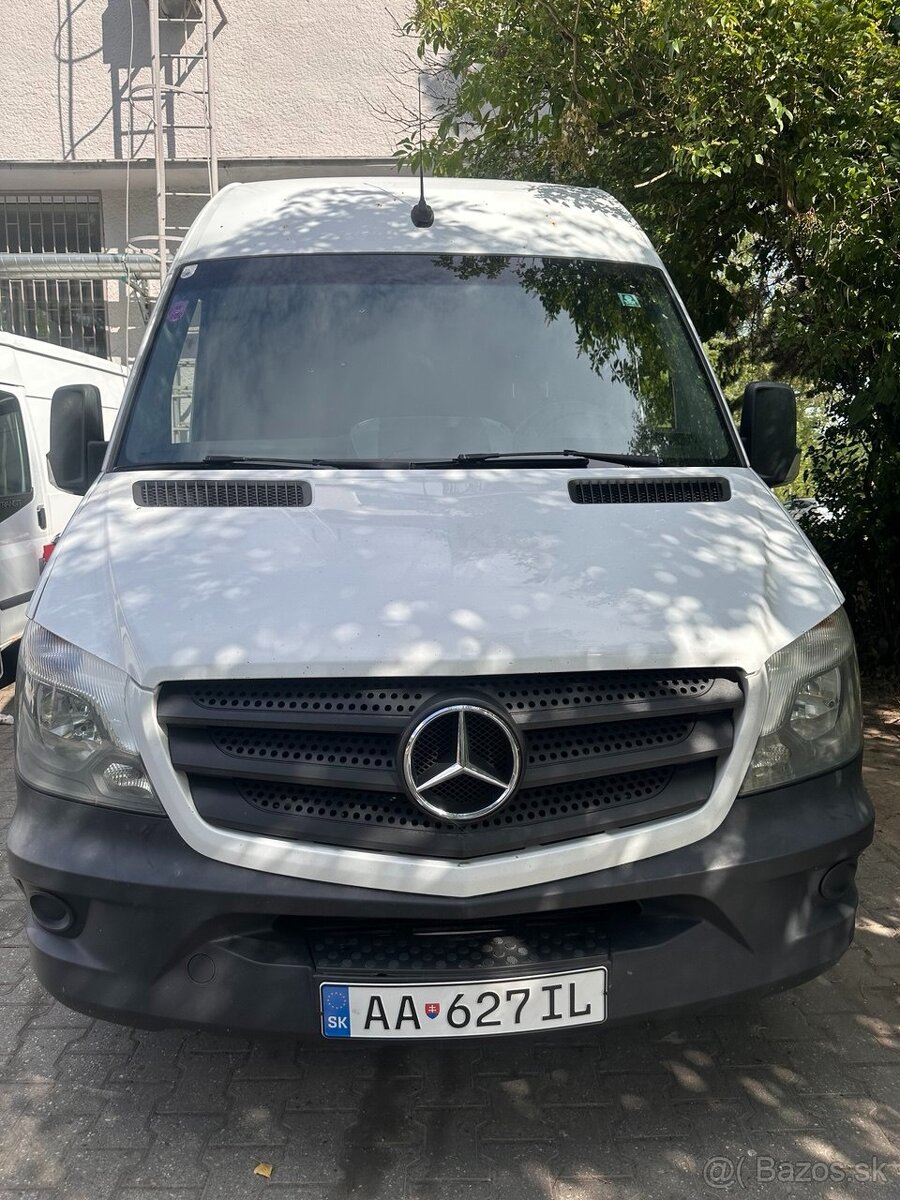 Mercedes-Benz Sprinter 211