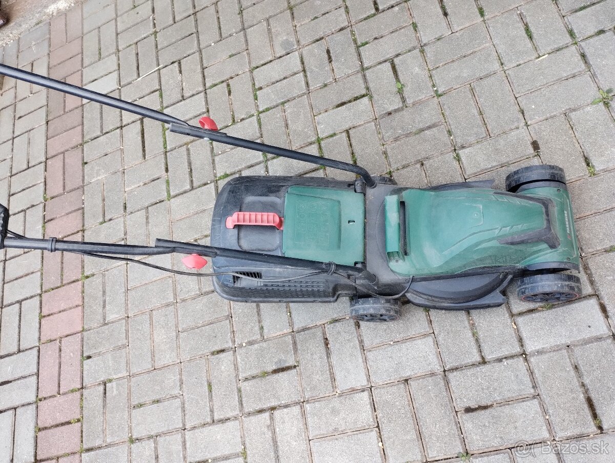 Elektrická parkside kosacka
