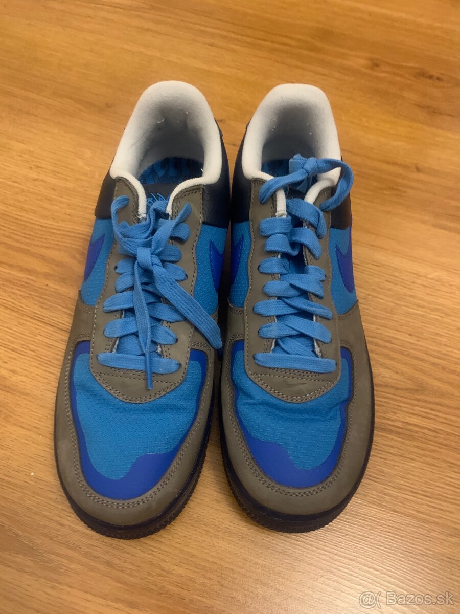 Nike tenisky