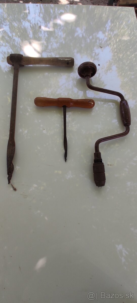 Predam starožitné ručné vŕtačky