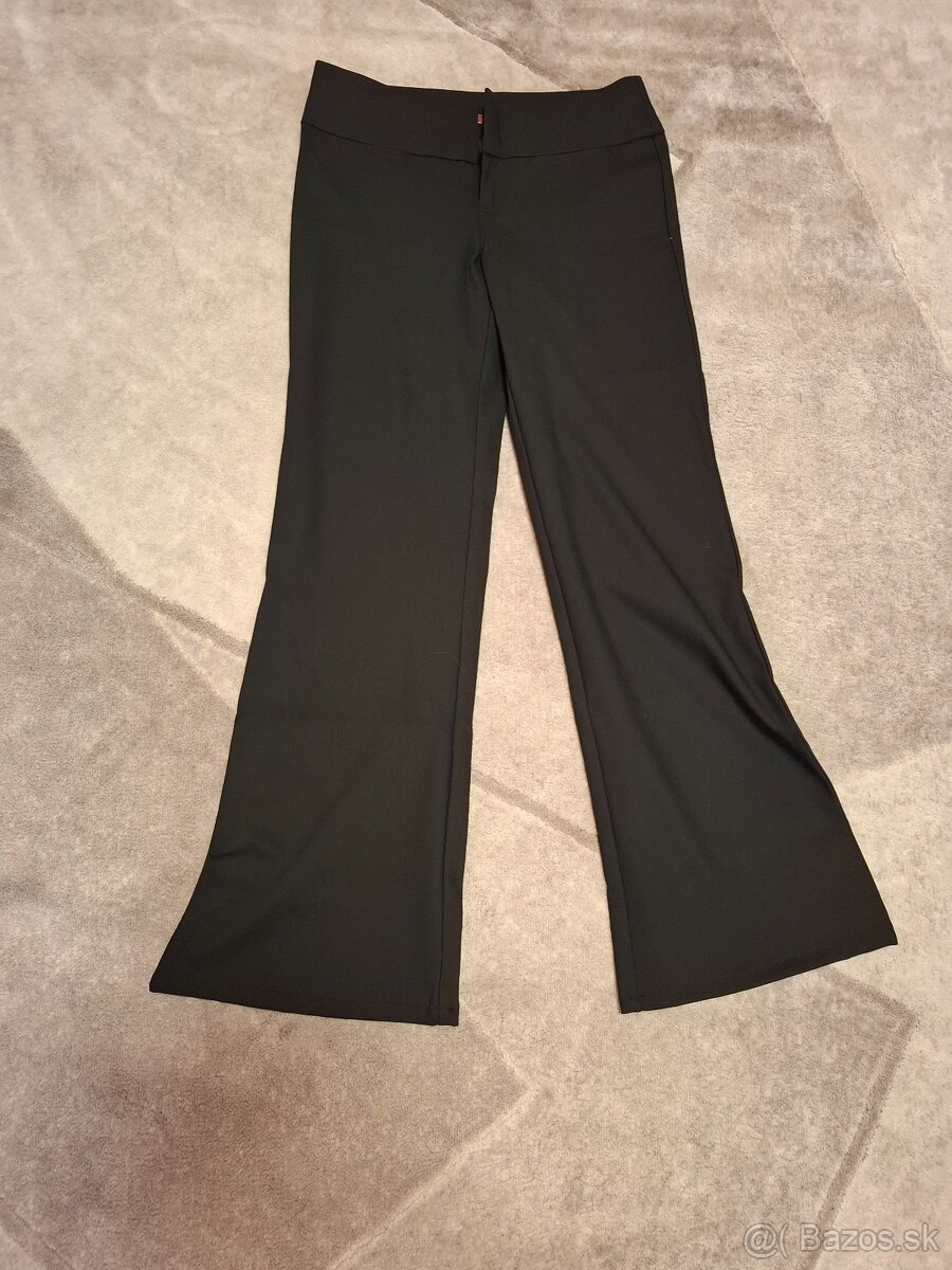 Elegantné twistové nohavice HM