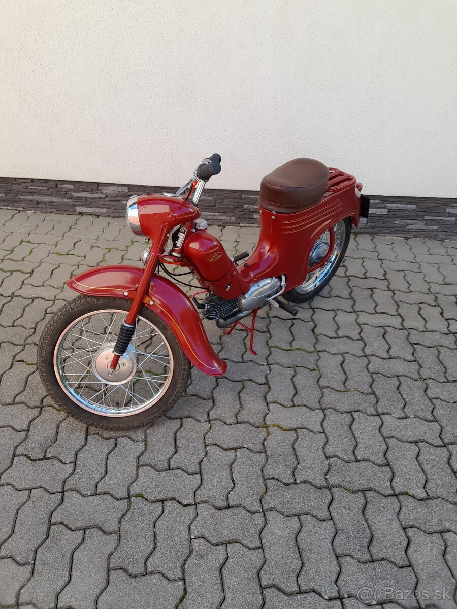 JAWA 555