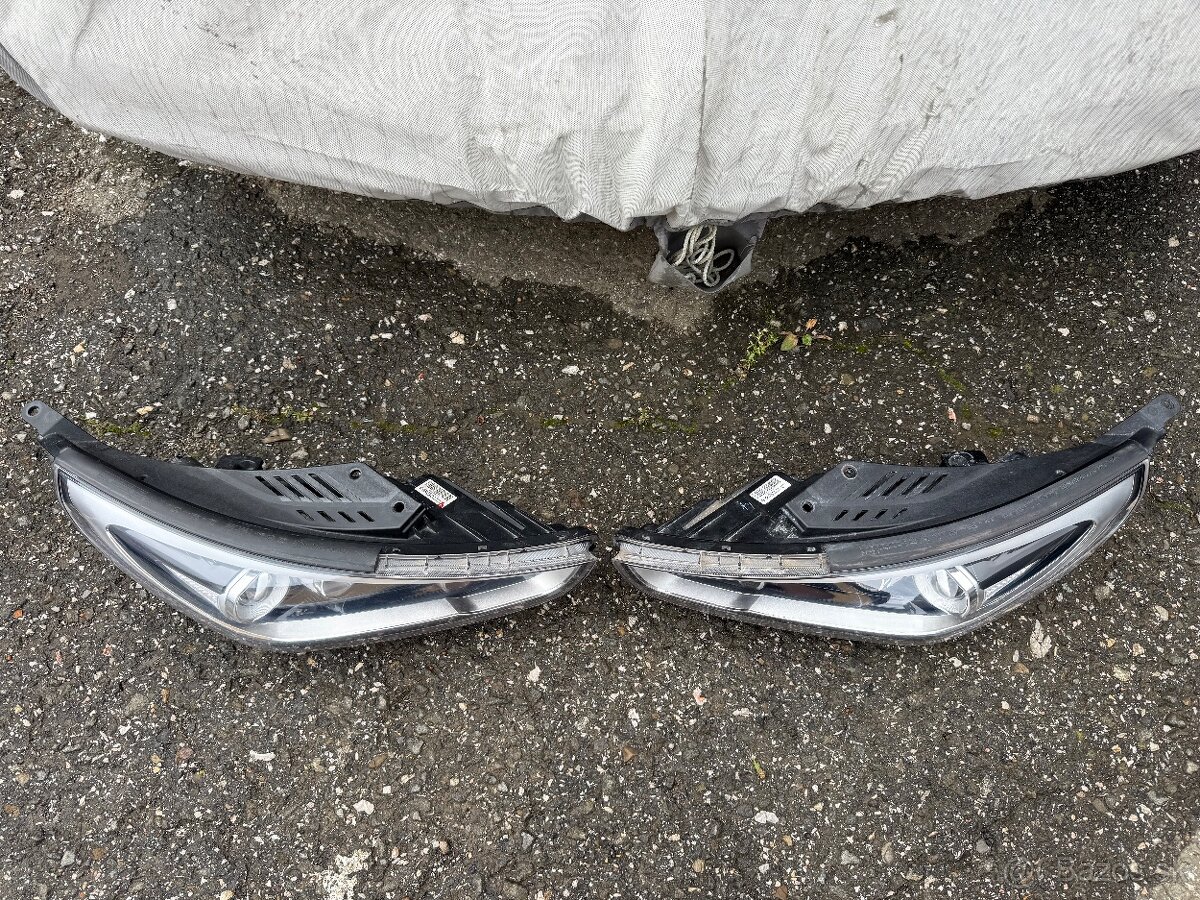 Predné svetla Hyundai i30, 92102G4100, 92101G4100