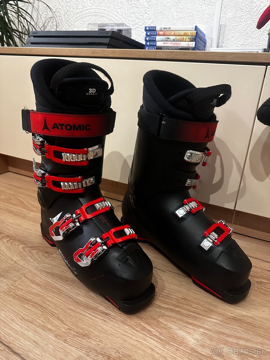 Lyžiarky Atomic Hawx