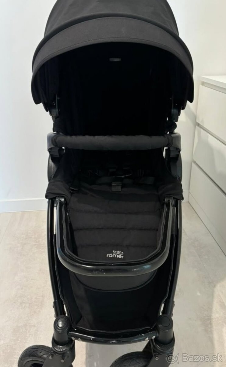Britax B-motion 4 plus Black