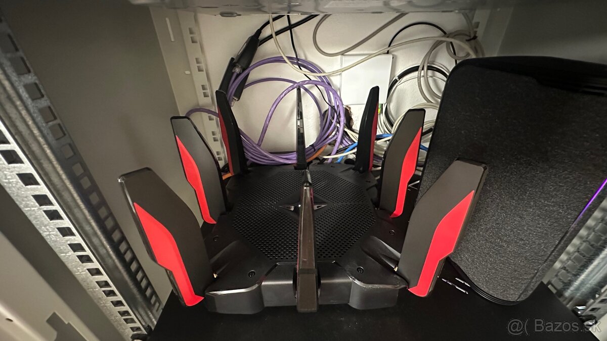 Predám router TP-Link Archer AX11000