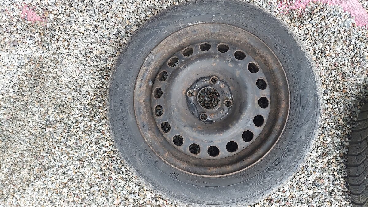 Pneumatiky Nokian 165/65 R14 79T z Opel Corza