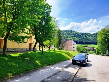 Výborný, veľký , slnečný byt v centre - nízky nájom
