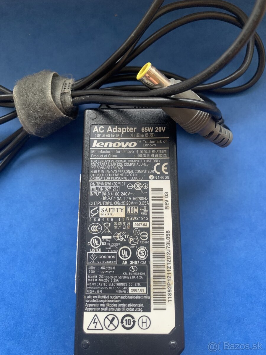 okrúhlu originálnu Lenovo nabíjačku 65W