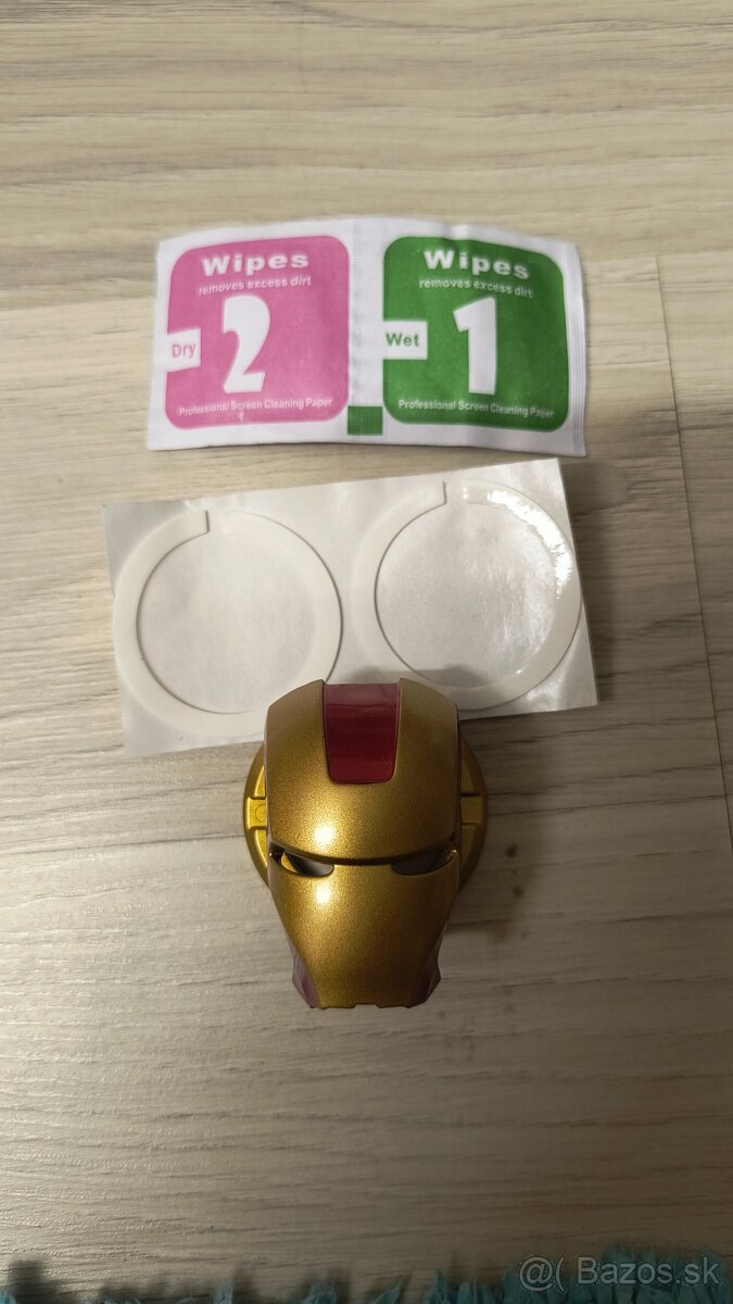 Iron manhlava na zapaľovanie