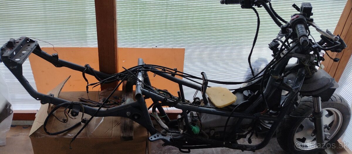 Suzuki burgman 250