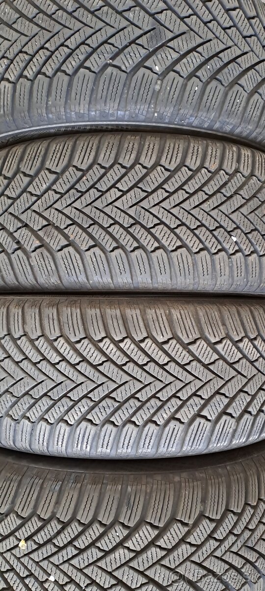 Predám 4ks jazdené zimné 205/55r16-91H Continental