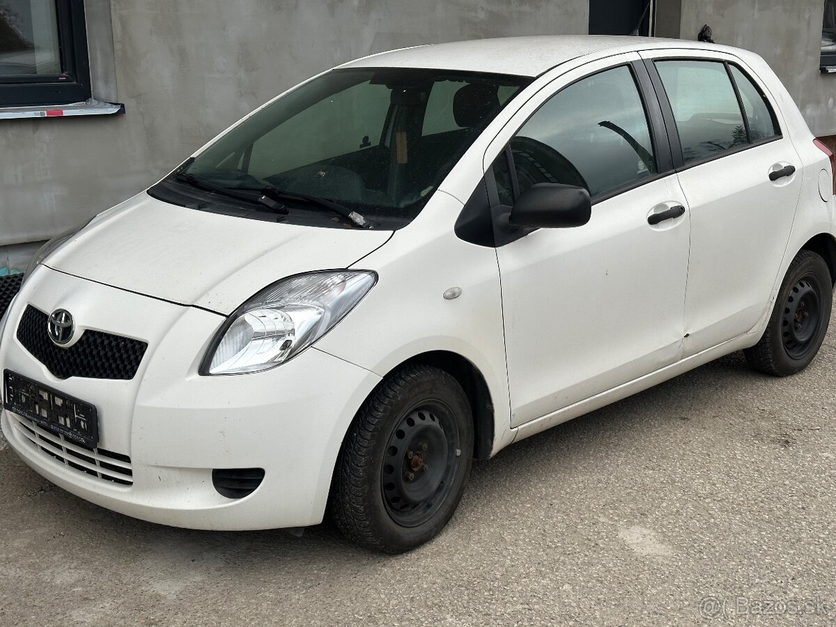Predám AIRBAGY sedačky Budíky Nárazník Toyota Yaris 2006-