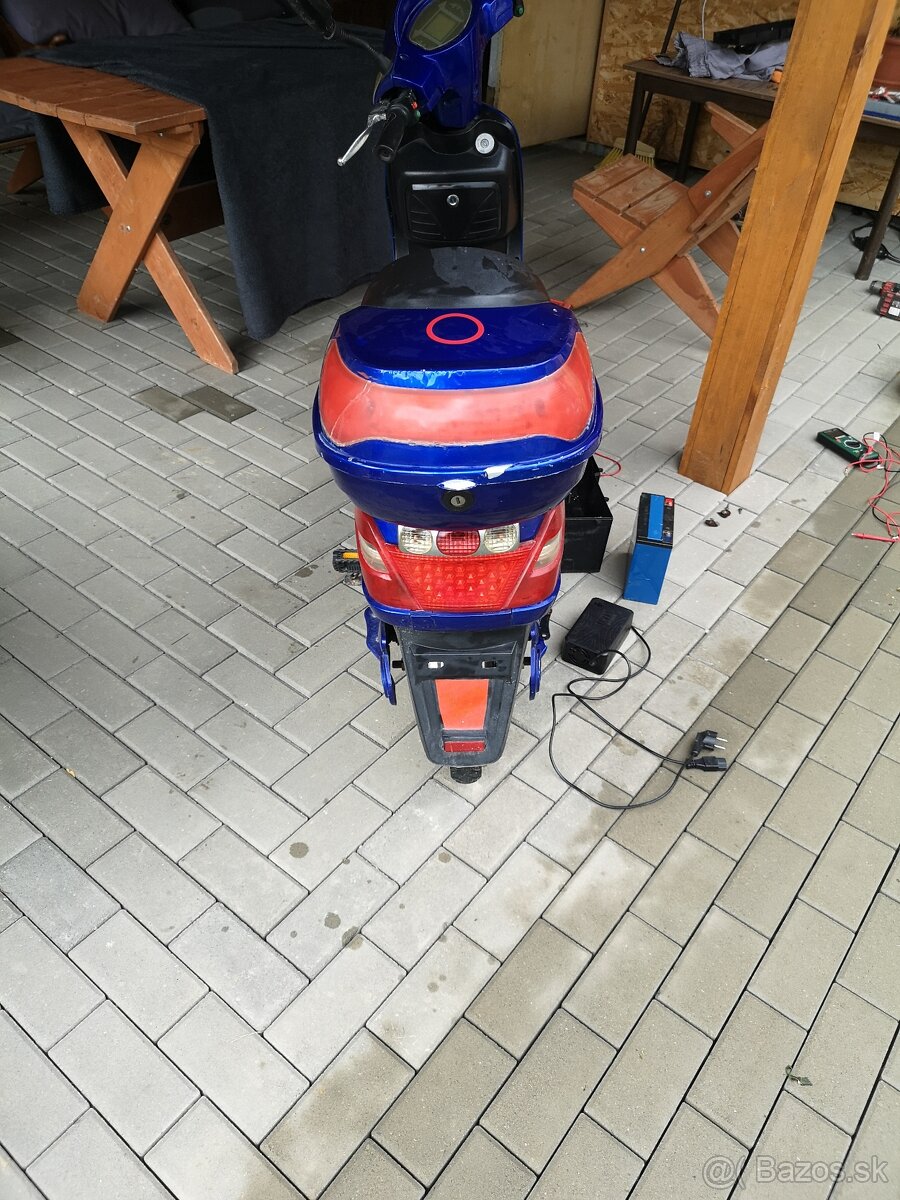 Elektroskuter