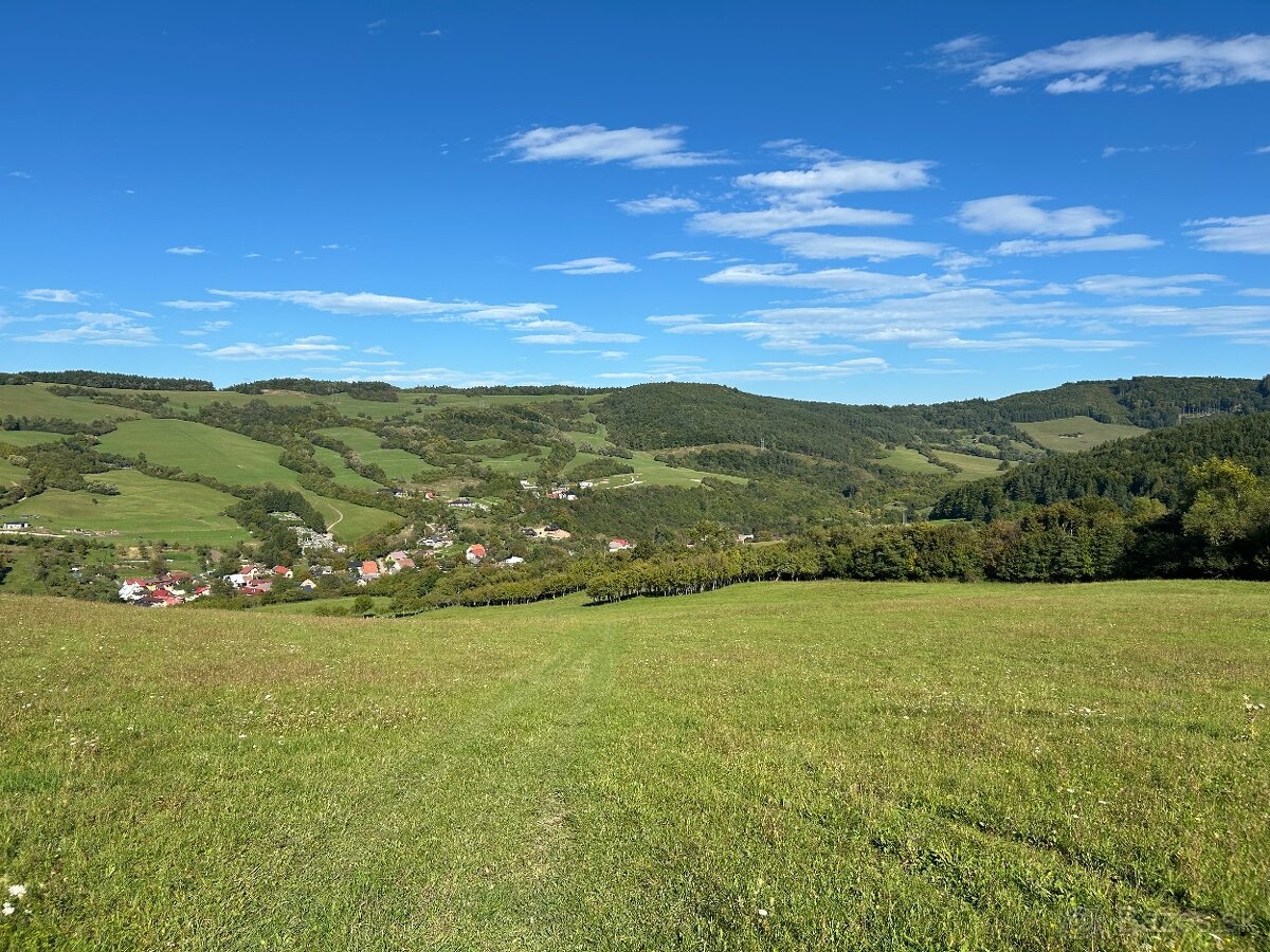 Rezervované Pozemok v obci Zubák