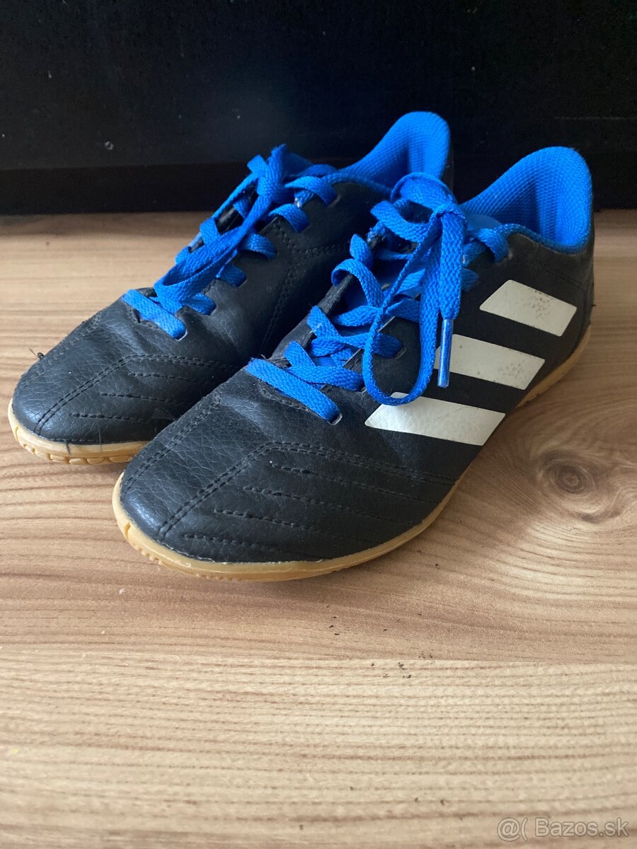 Indoor futbalové topánky