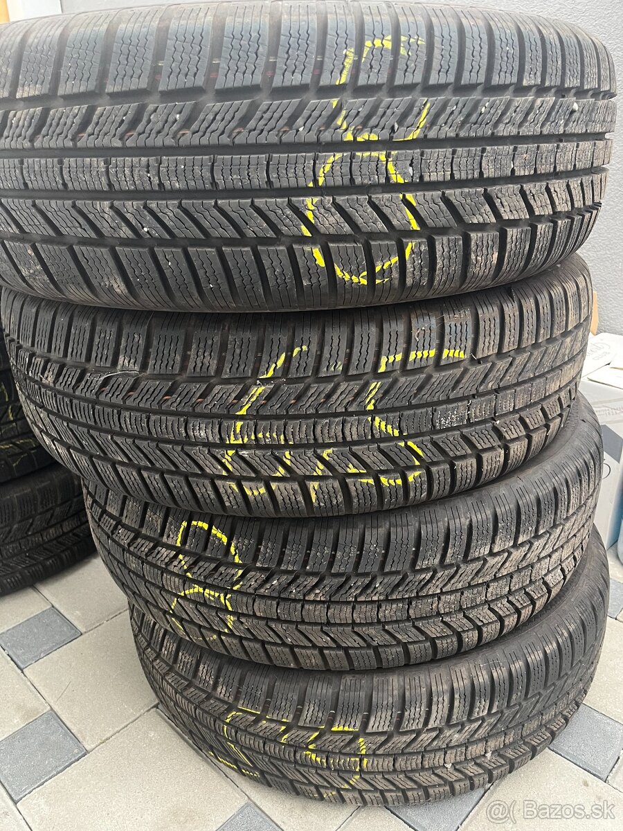 Zimné pneumatiky 215/65 R17 Continental Wintercontact TS850P