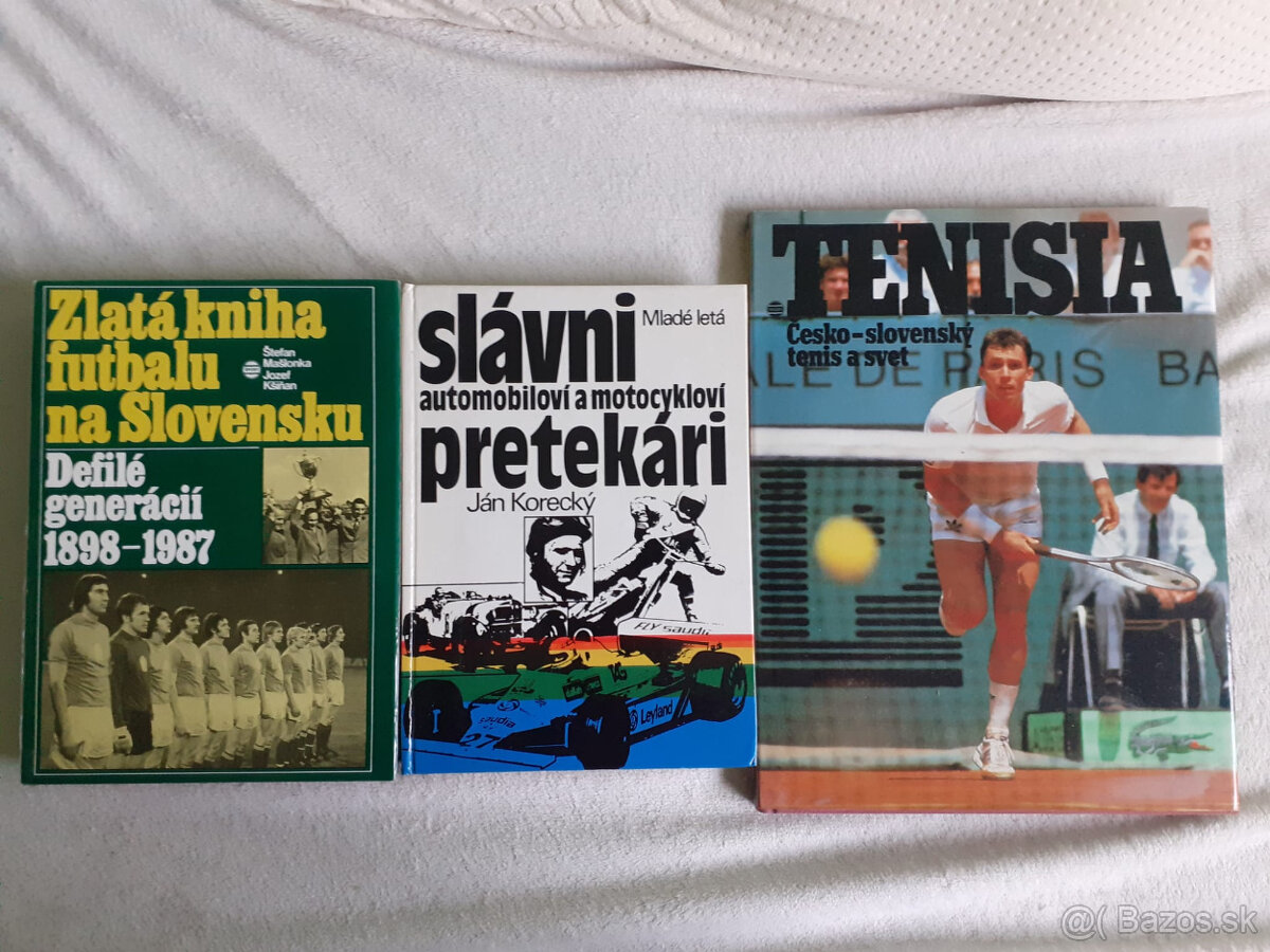 Knihy o futbale , tenise a Himaláje